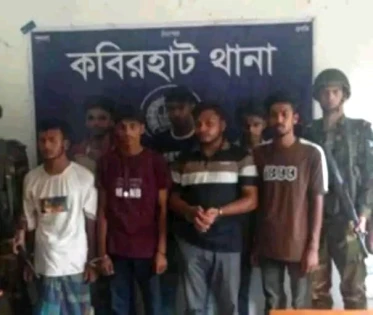 Image related to কিশোরকে আটকে পুলিশ-সেনাবাহিনী পরিচয়ে চাঁদা দাবি, গ্রেপ্তার-৫